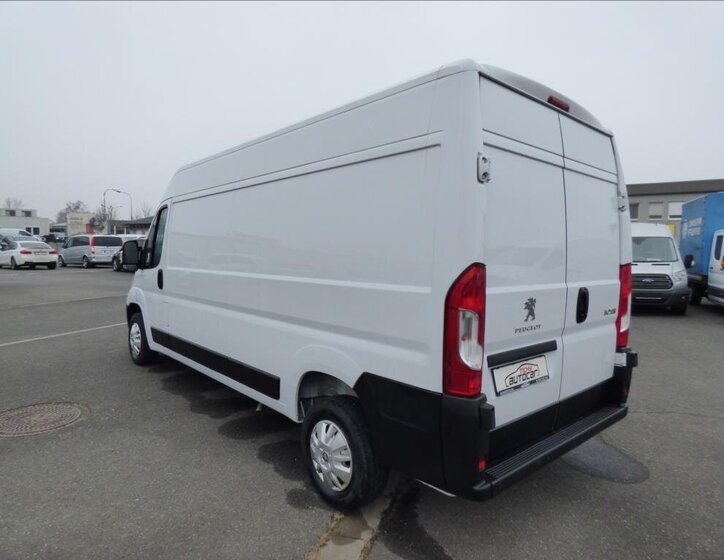 Peugeot Boxer Ostatní 2,2 l 121 kw
