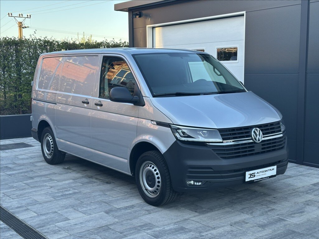 Volkswagen Transporter Skříň 2,0 l 110 kw
