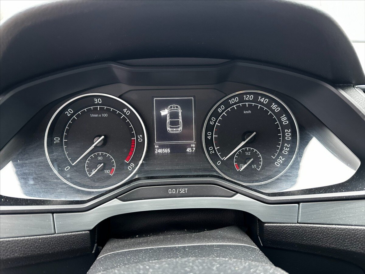 Škoda Superb Sedan 2,0 l 110 kw