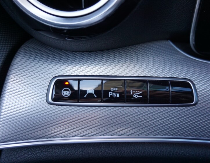 Mercedes-Benz Třídy E 14