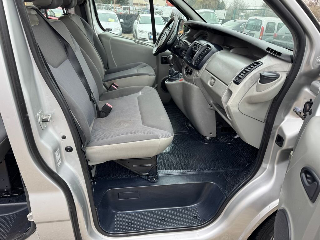 Opel Vivaro VAN / Minibus 2,0 l 84 kw