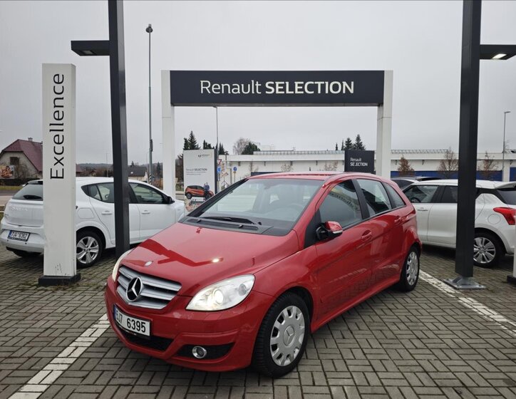 Mercedes-Benz Třídy B MPV 2,0 l 100 kw