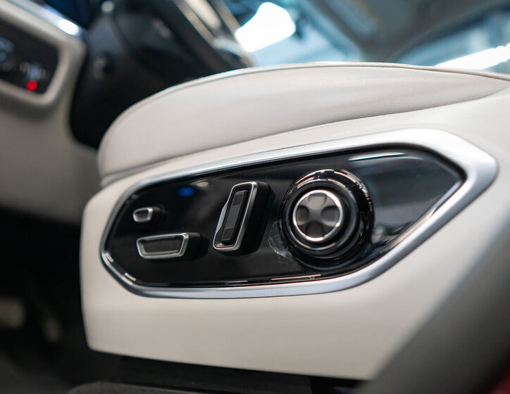 Jeep Grand Cherokee 16