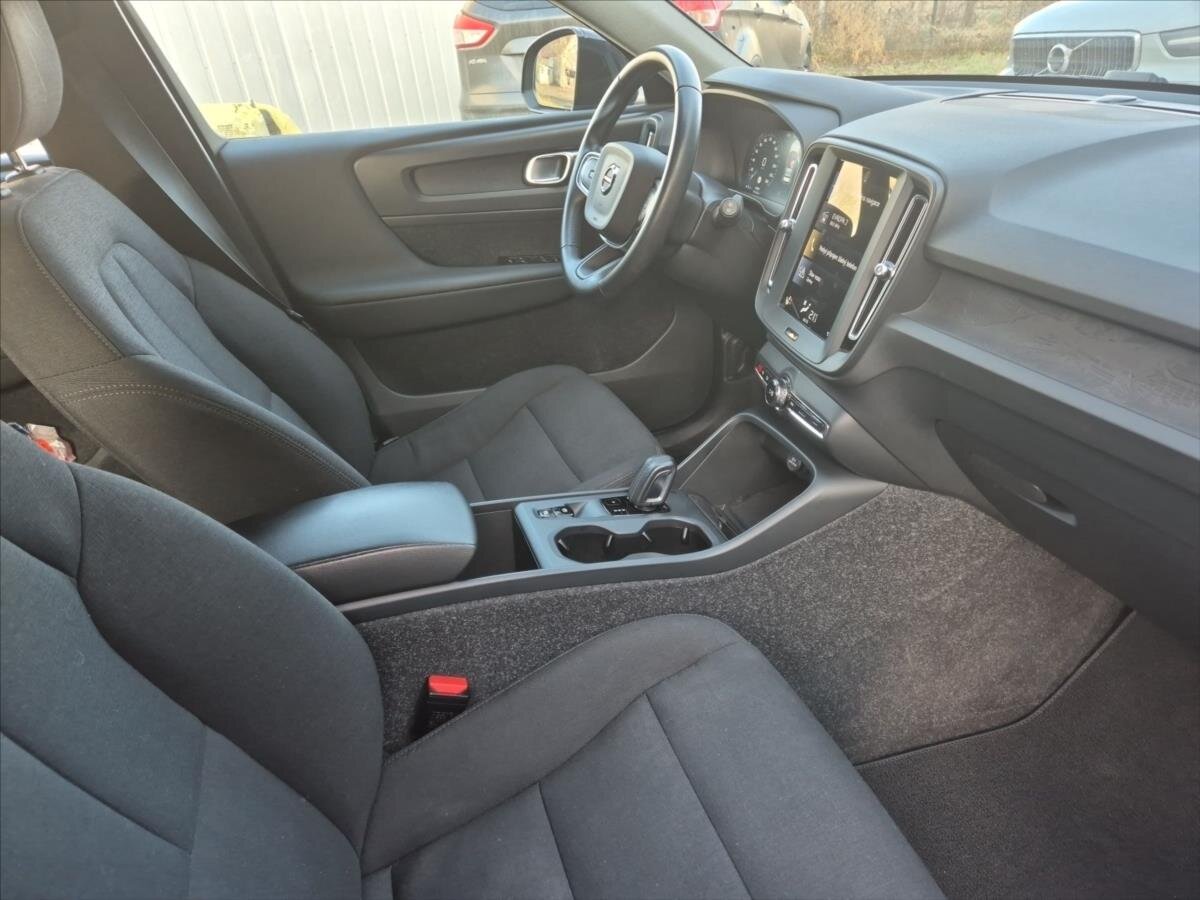 Volvo XC40 SUV 1,5 l 120 kw