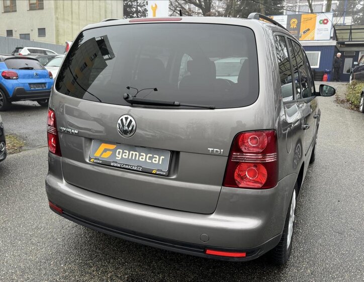 Volkswagen Touran MPV 1,9 l 77 kw