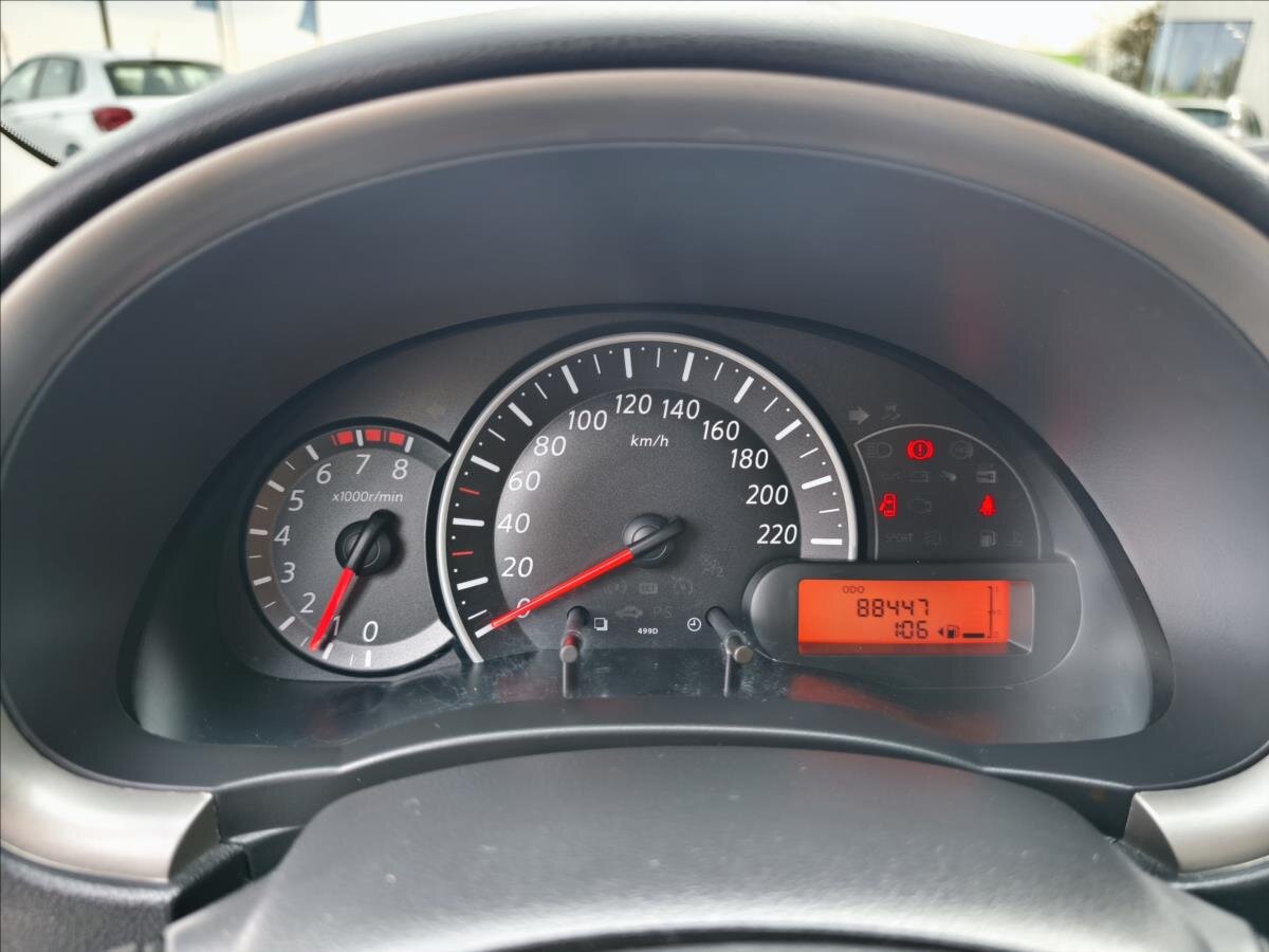 Nissan Micra Hatchback 1,2 l 59 kw