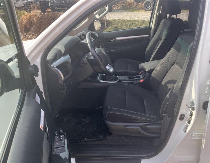 Toyota Hilux Pick-up 2,4 l 110 kw
