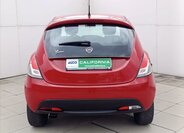 Lancia Y Hatchback 1,2 l 51 kw