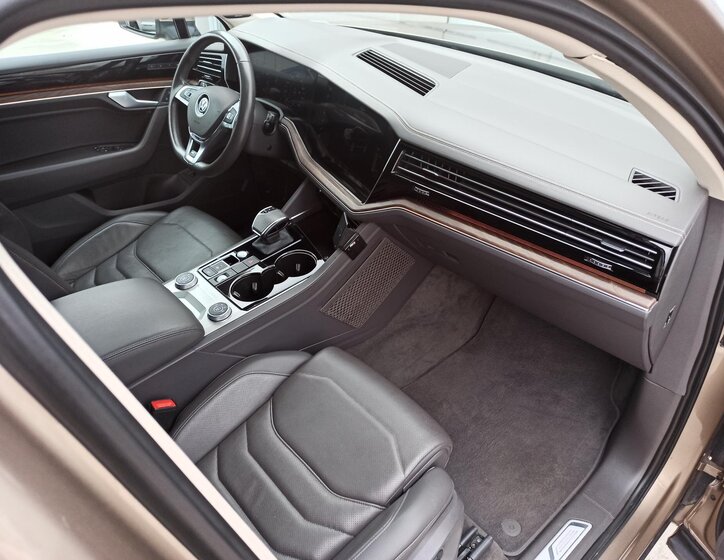 Volkswagen Touareg 18