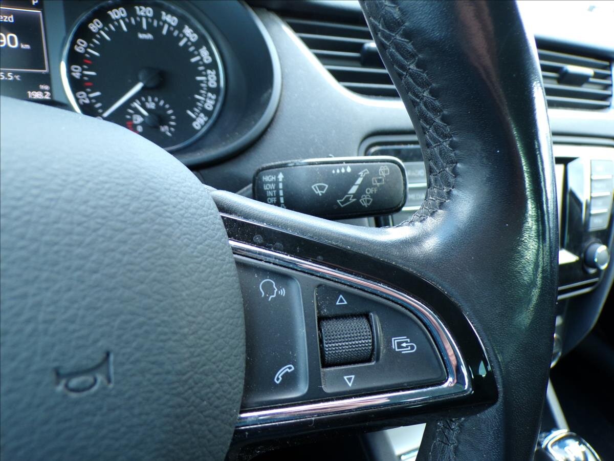 Škoda Octavia Kombi 2,0 l 110 kw