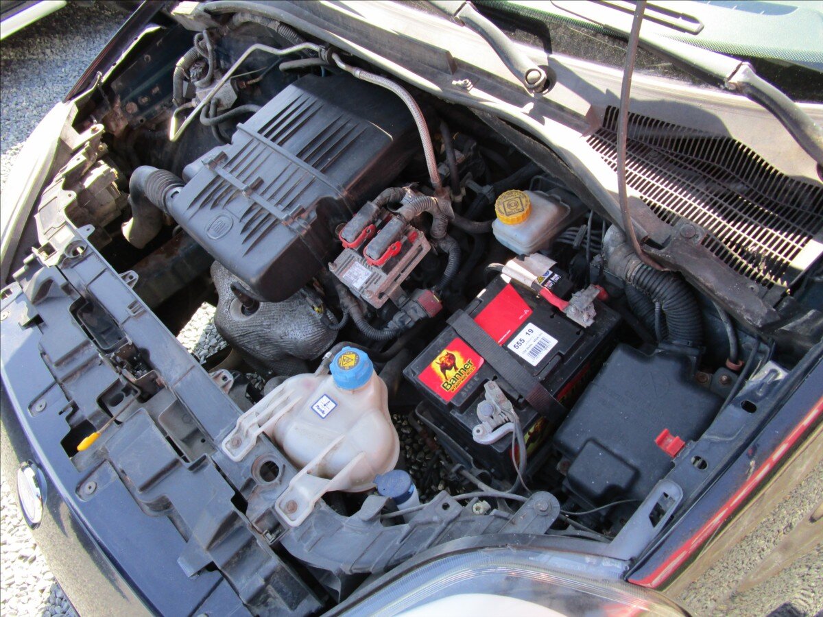 Fiat Punto Hatchback 1,4 l 57 kw