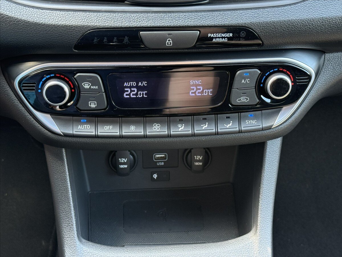 Hyundai i30 Kombi 1,5 l 118 kw