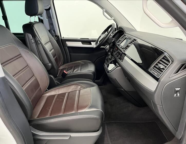Volkswagen Multivan 22