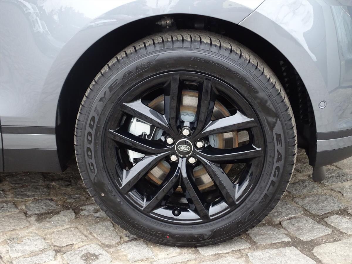 Land Rover Range Rover Velar SUV / Terénní 2,0 l 297 kw