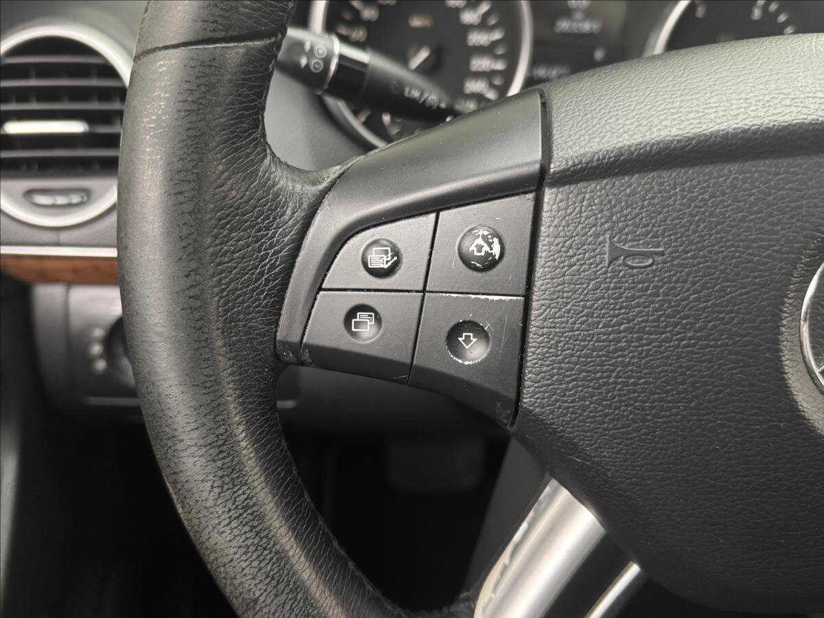 Mercedes-Benz GL SUV / Terénní 3,0 l 165 kw