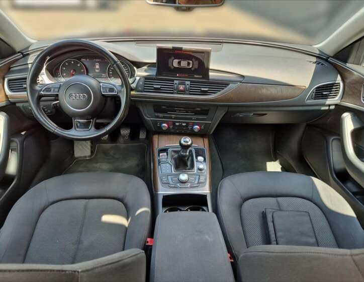 Audi A6 Sedan / Limuzína 2,8 l 150 kw