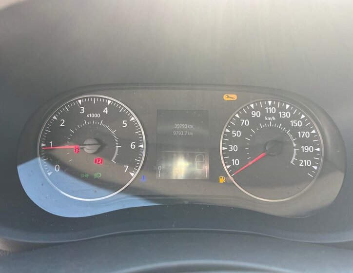 Nissan Interstar Skříň 2,3 l 100 kw