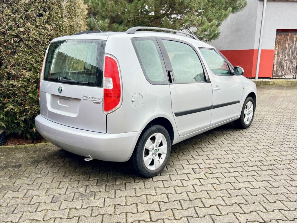 Škoda Roomster MPV 1,2 l 63 kw