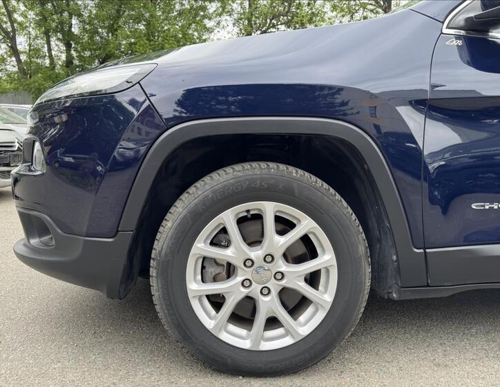 Jeep Cherokee 18
