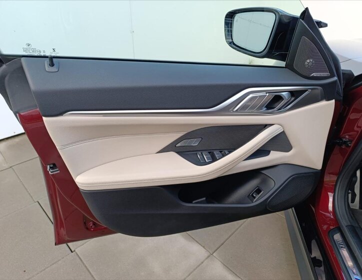 BMW i4 Sedan 0,0 400 kw