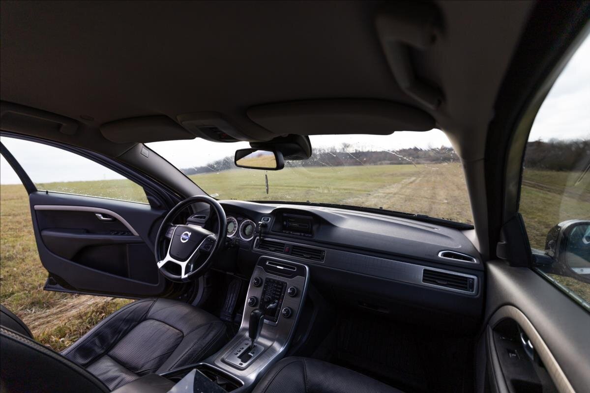 Volvo XC70 Kombi 2,0 l 120 kw