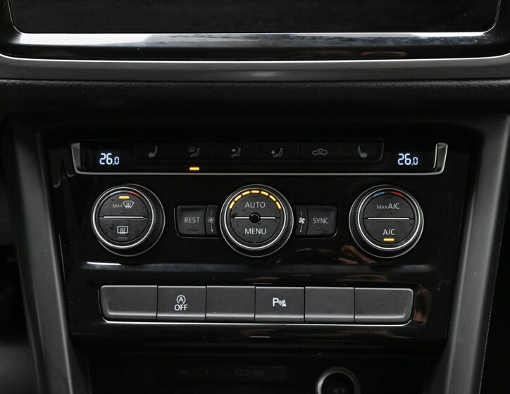 Volkswagen Touran 23