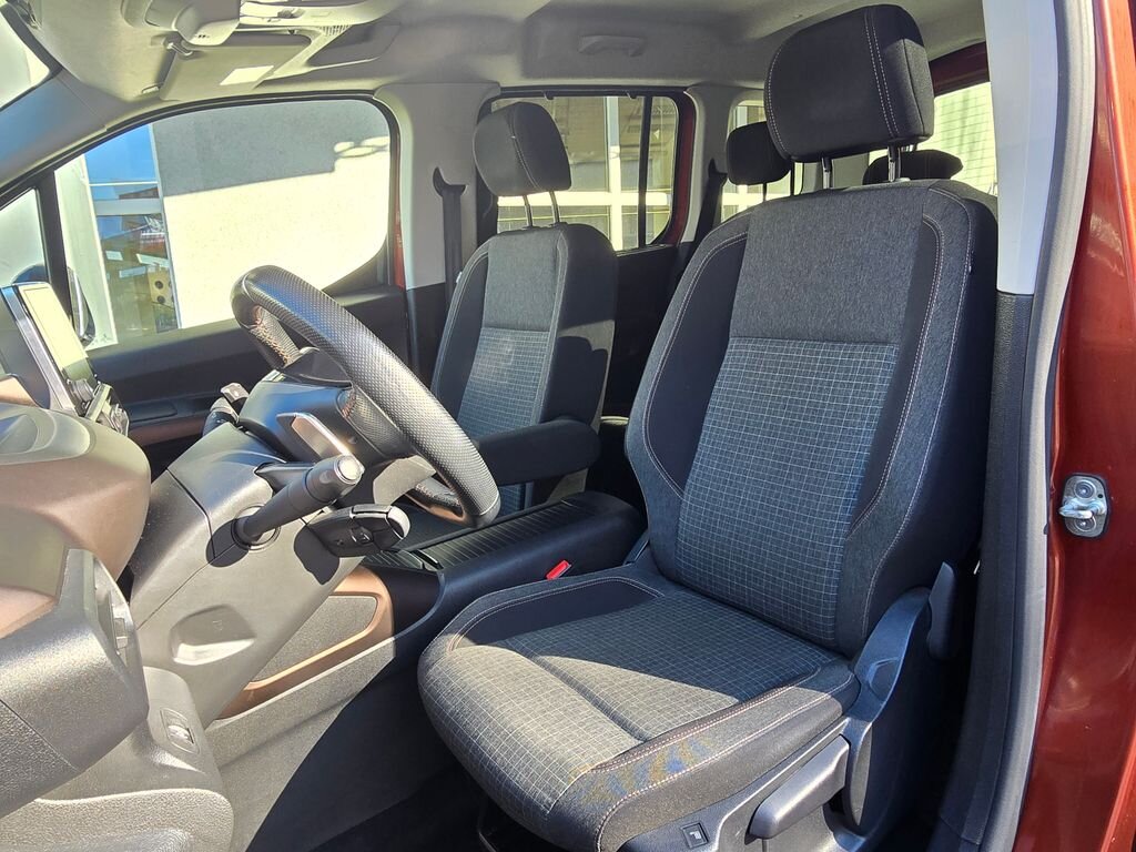 Peugeot Rifter VAN / Minibus 1,2 l 96 kw