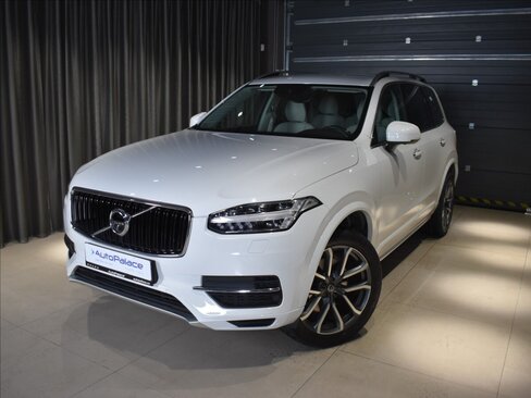 Volvo XC90 SUV / Terénní 2,0 l 173 kw