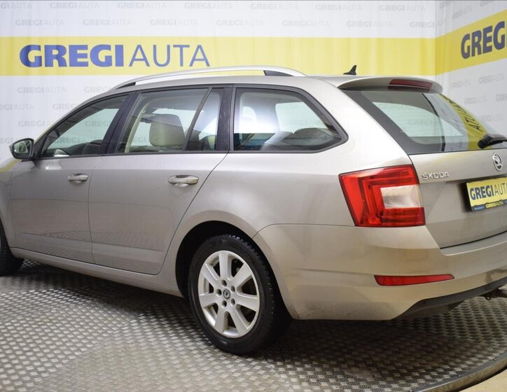 Škoda Octavia Kombi 2,0 l 110 kw