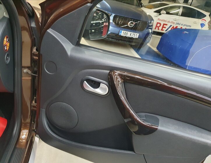 Dacia Duster SUV / Terénní 1,6 l 77 kw