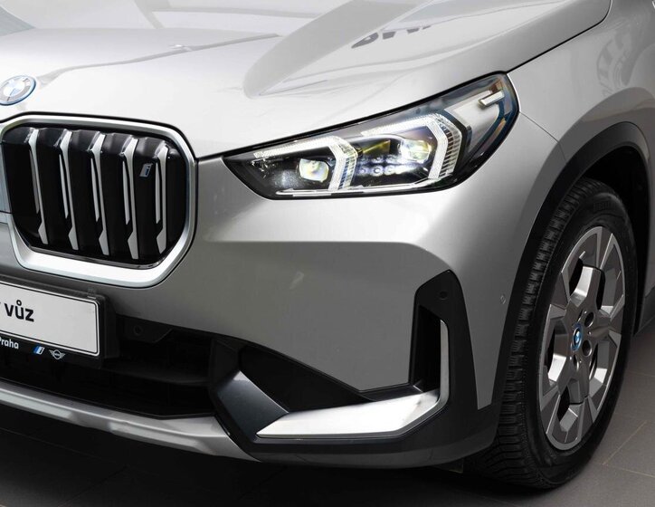 BMW iX1 SUV / Terénní 0,0 225 kw