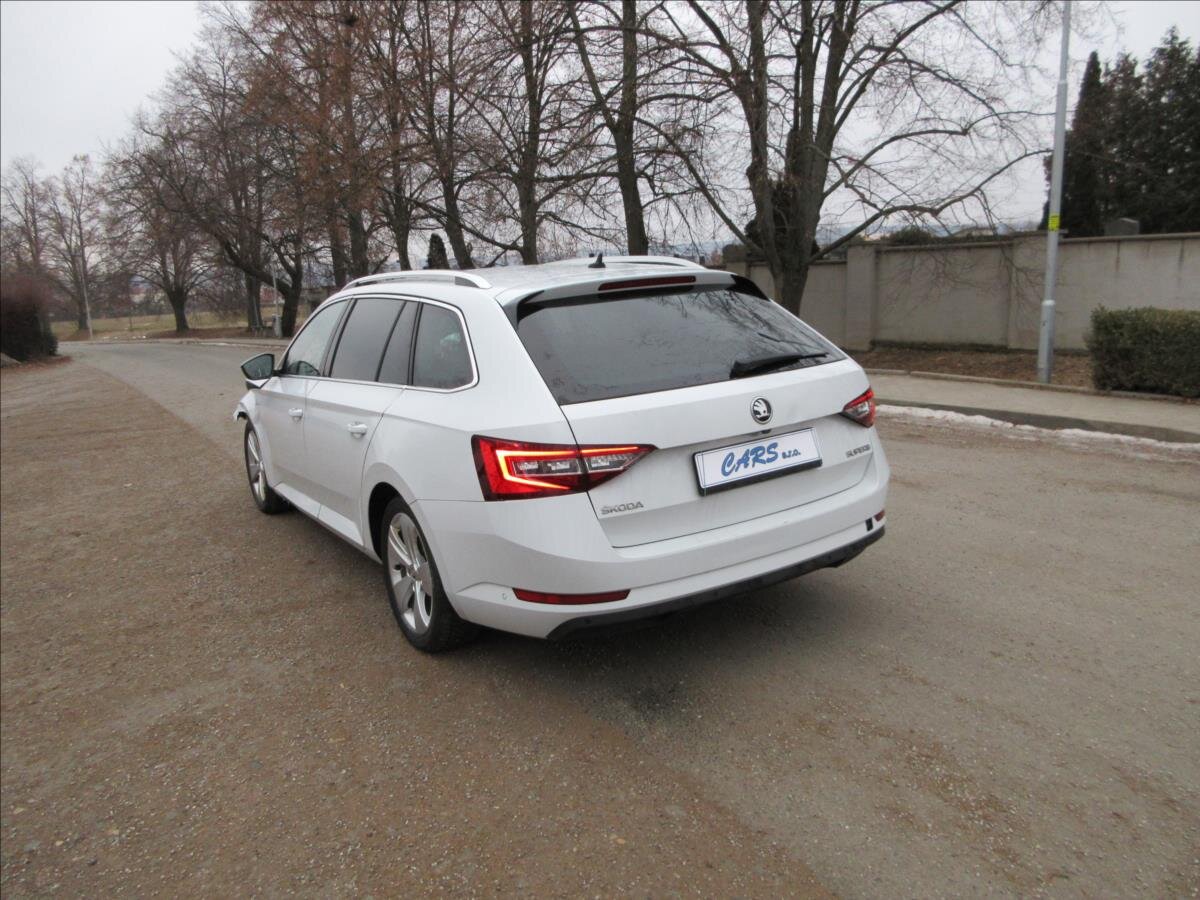 Škoda Superb Kombi 2,0 l 110 kw