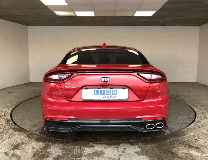 KIA Stinger 6