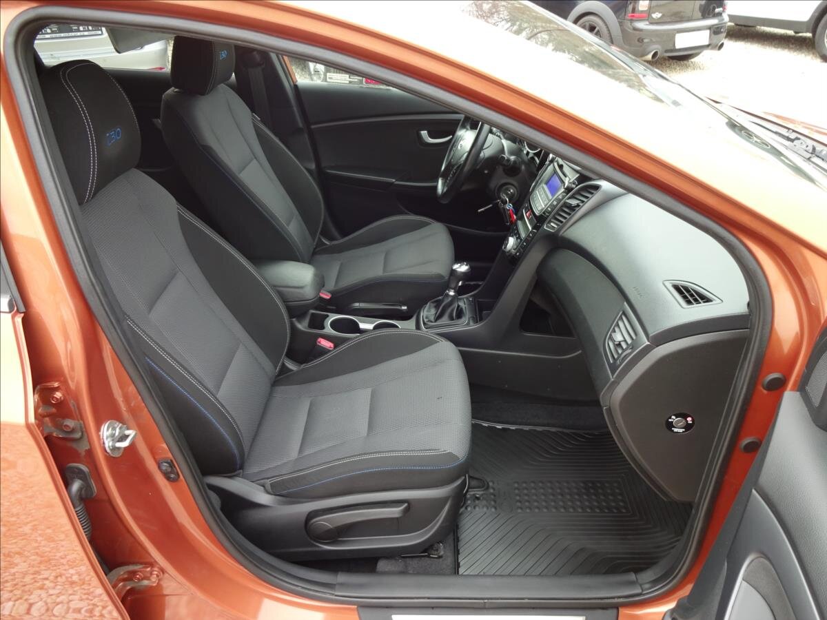 Hyundai i30 Kombi 1,6 l 99 kw