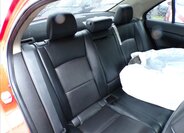 Suzuki Kizashi Sedan / Limuzína 2,4 l 131 kw