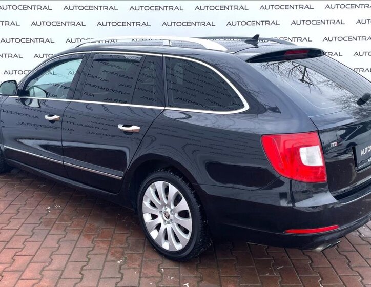 Škoda Superb Kombi 2,0 l 103 kw