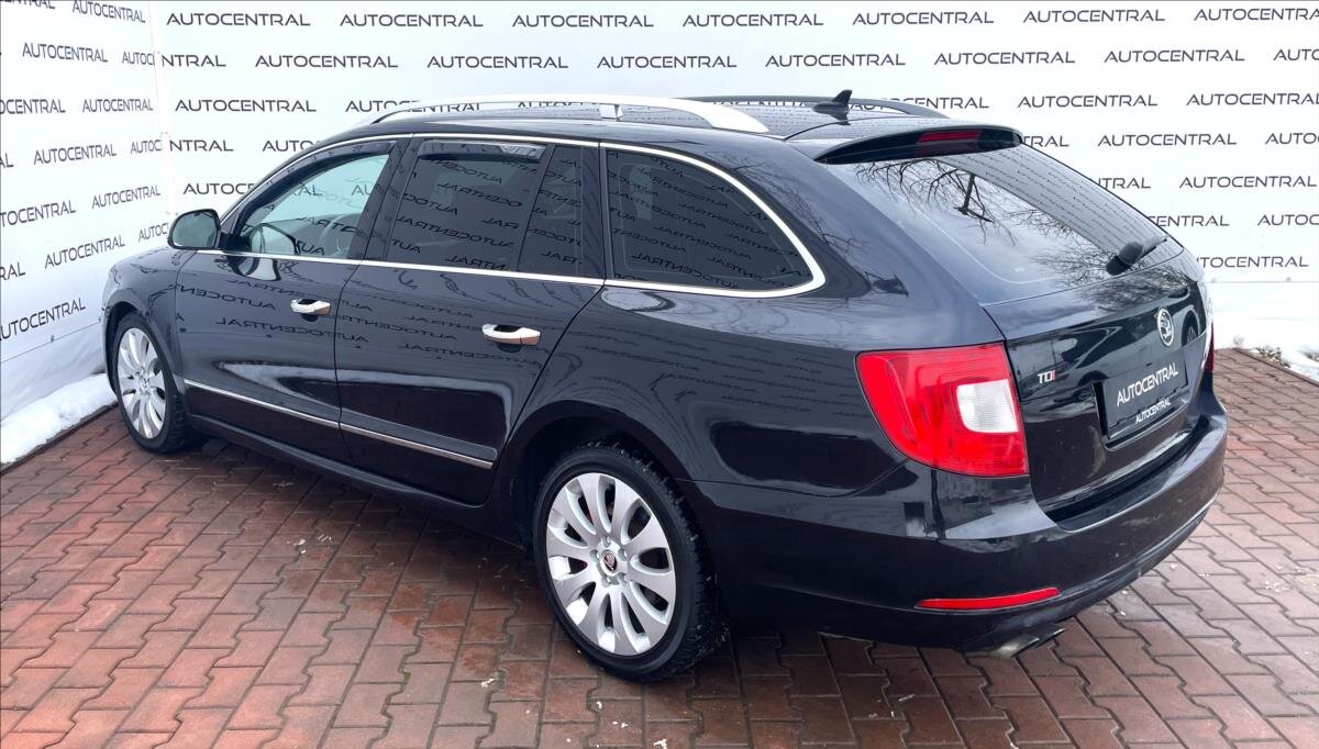Škoda Superb Kombi 2,0 l 103 kw
