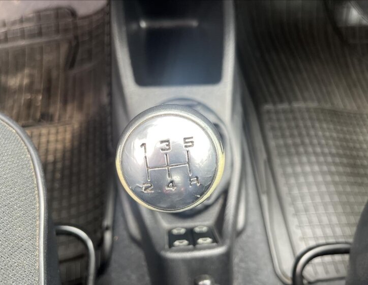 Citroën Saxo Hatchback 1,1 l 40 kw