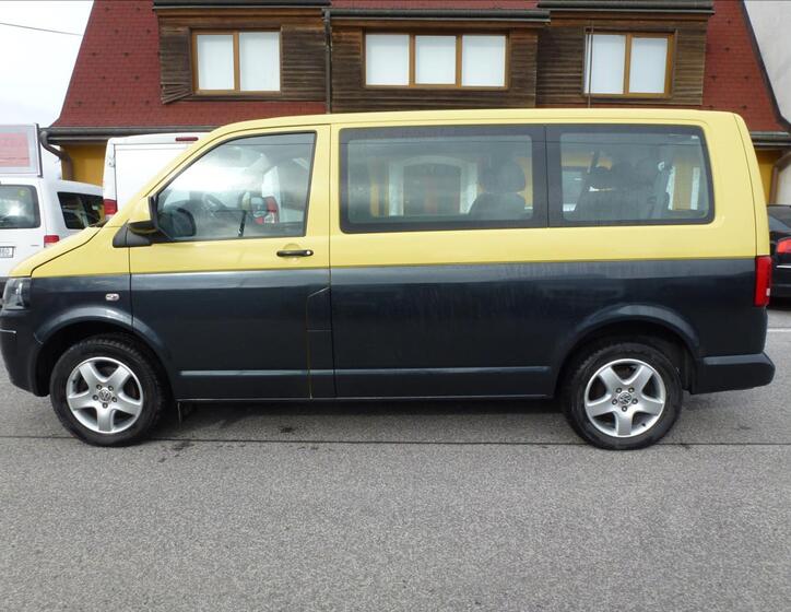 Volkswagen Caravelle 13