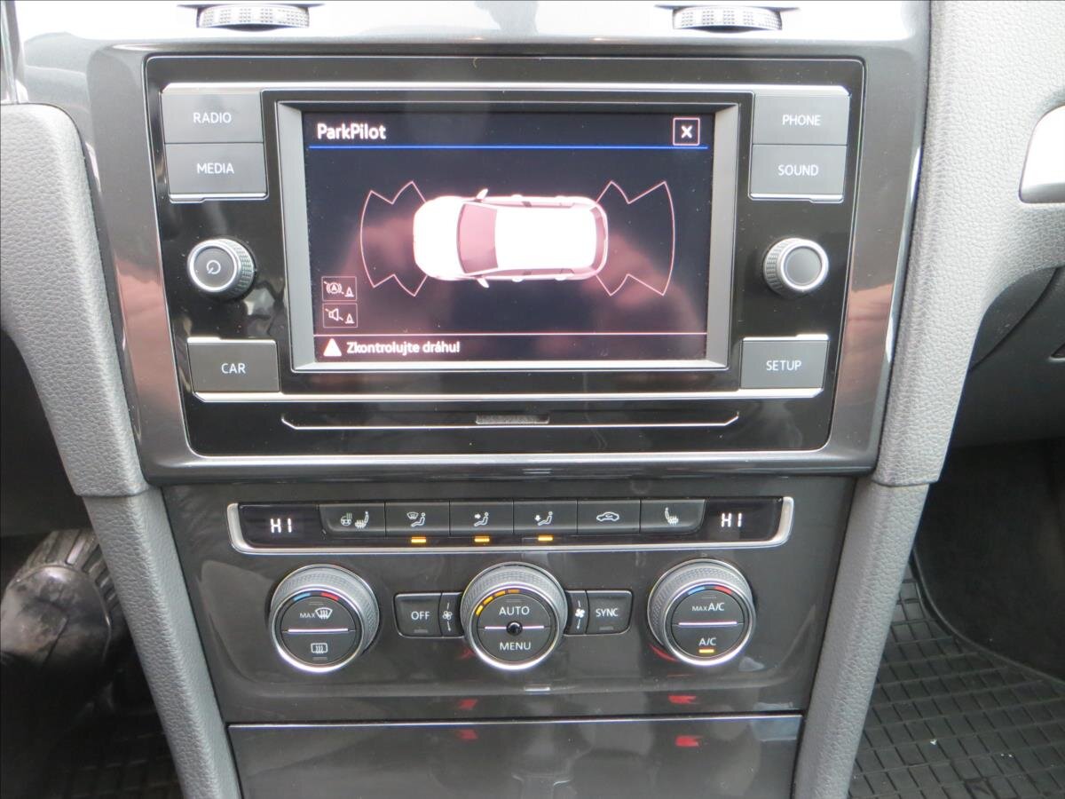 Volkswagen Golf Hatchback 999,0 85 kw