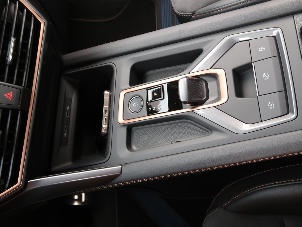 Cupra Formentor SUV / Terénní 2,0 l 195 kw