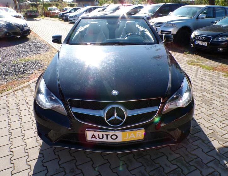 Mercedes-Benz Třídy E 2