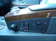 BMW Řada 7 Sedan / Limuzína 3,6 l 200 kw