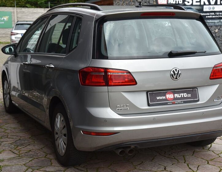 Volkswagen Golf Sportsvan 10