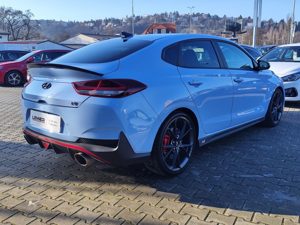 Hyundai i30 Liftback 2,0 l 206 kw