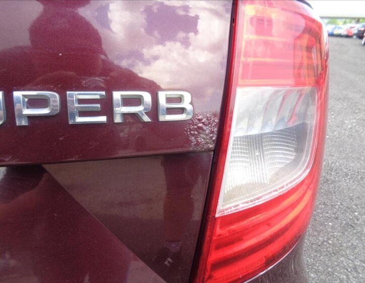 Škoda Superb Kombi 1,8 l 118 kw