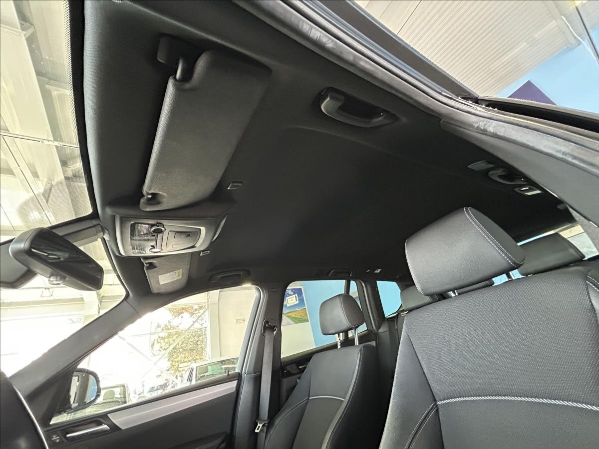 BMW X3 SUV / Terénní 2,0 l 140 kw