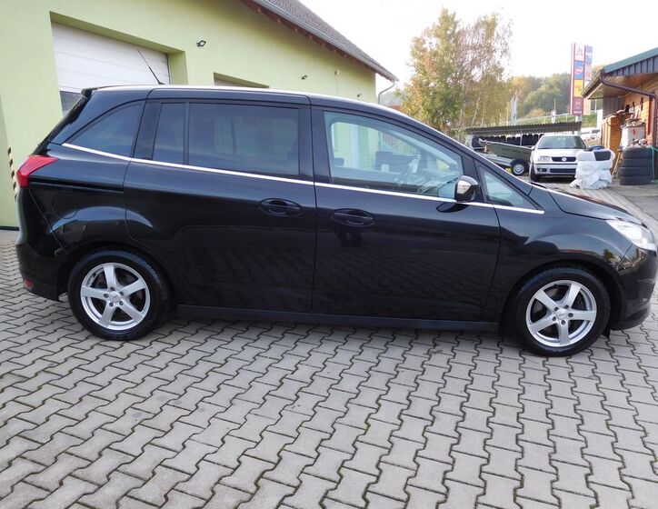 Ford Grand C-MAX 22