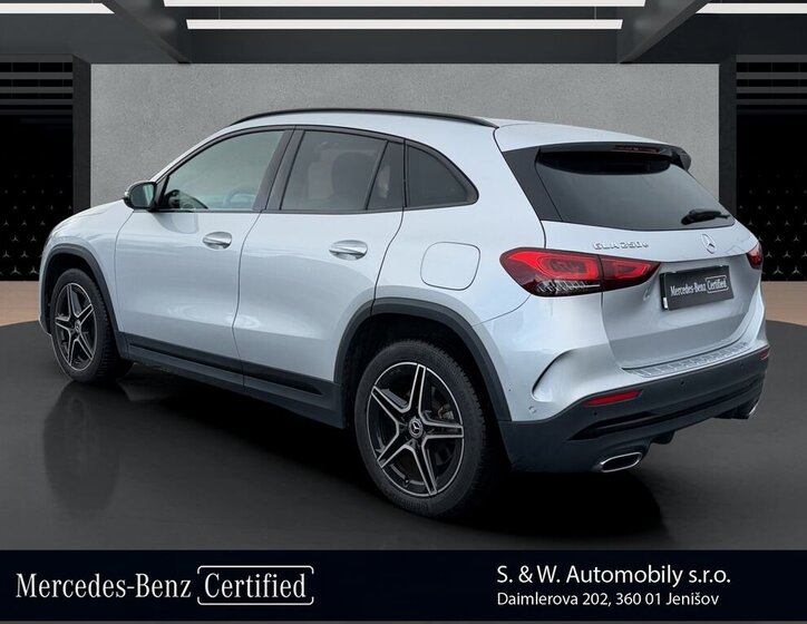 Mercedes-Benz GLA SUV / Terénní 1,3 l 160 kw