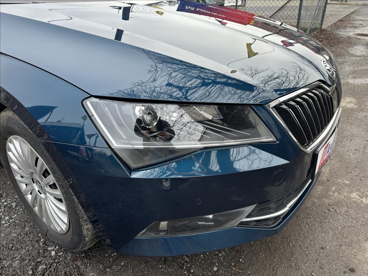 Škoda Superb Kombi 2,0 l 110 kw